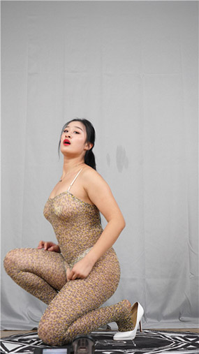 黑girl舞姿 娜娜14期 [HD 29v/4.3G]